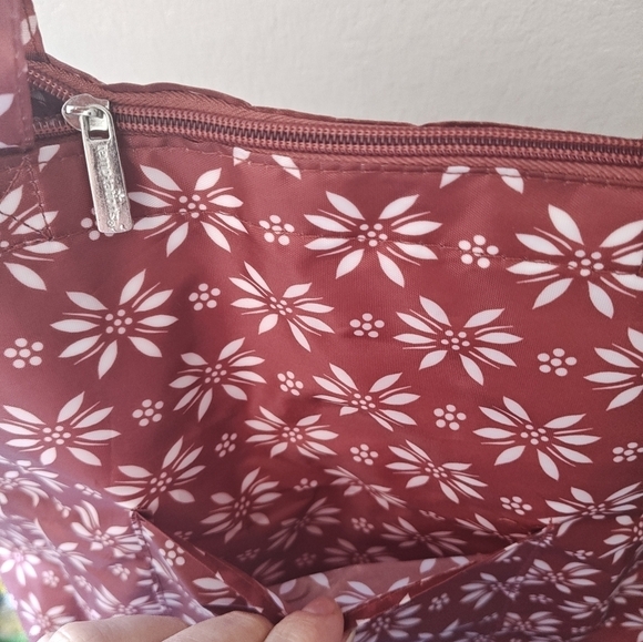 Temptations Seasonal Raspberry Pattern Insulated Tote Bag - Picture 2 of 4